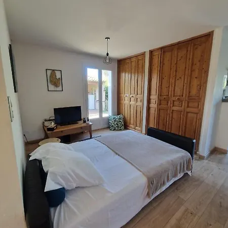 Holiday home Maison Piscine Privee Camargue Vauvert