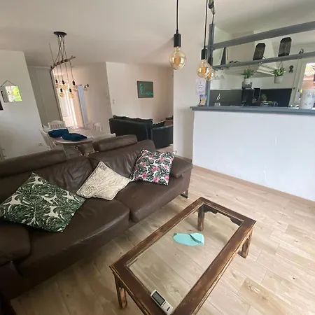 Maison Piscine Privee Camargue Holiday home *